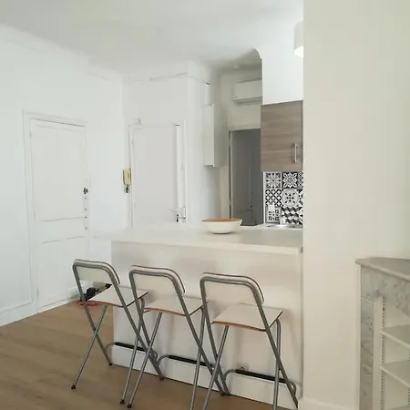 2p Ancien Particulier Apartman *
